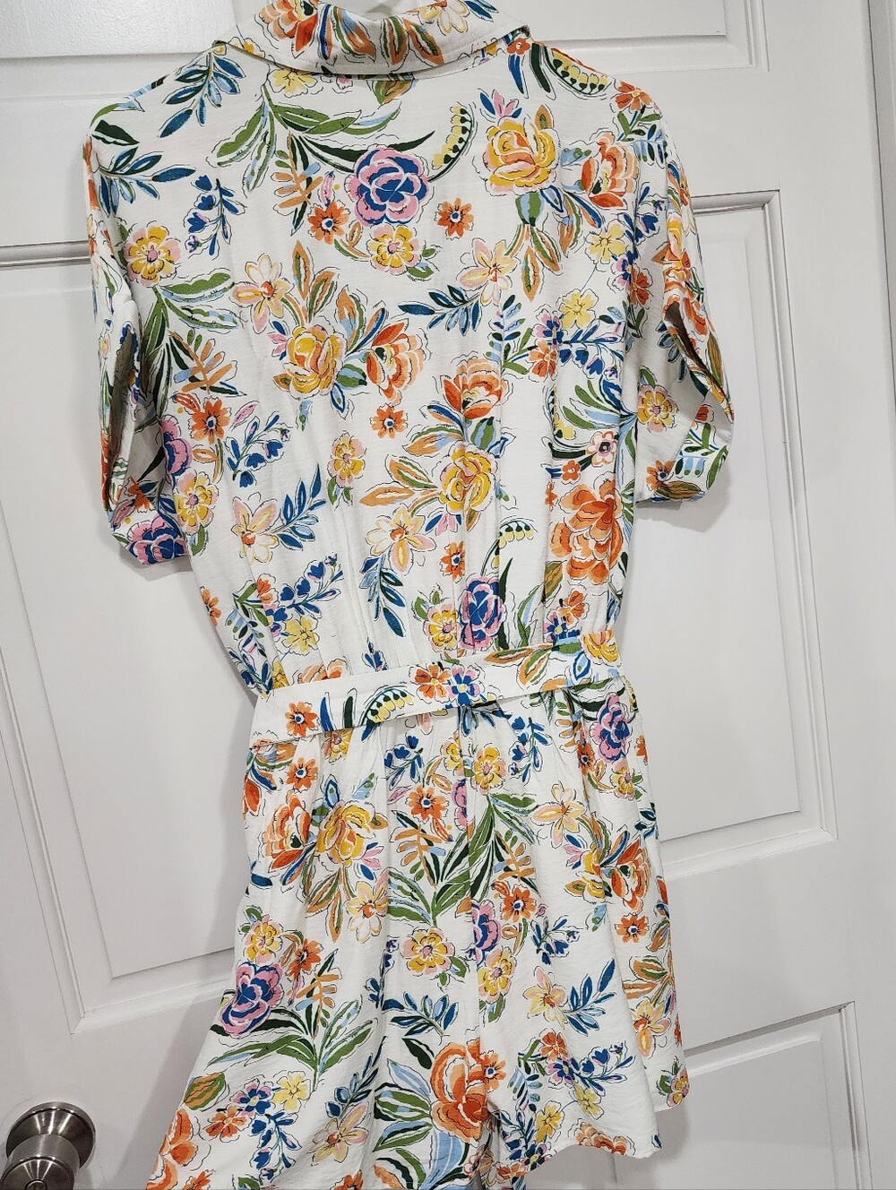 Cute Floral "Dahlia" Summer Button-Front Romper Shorts One Piece Ladies Size L. - Picture 5 of 10